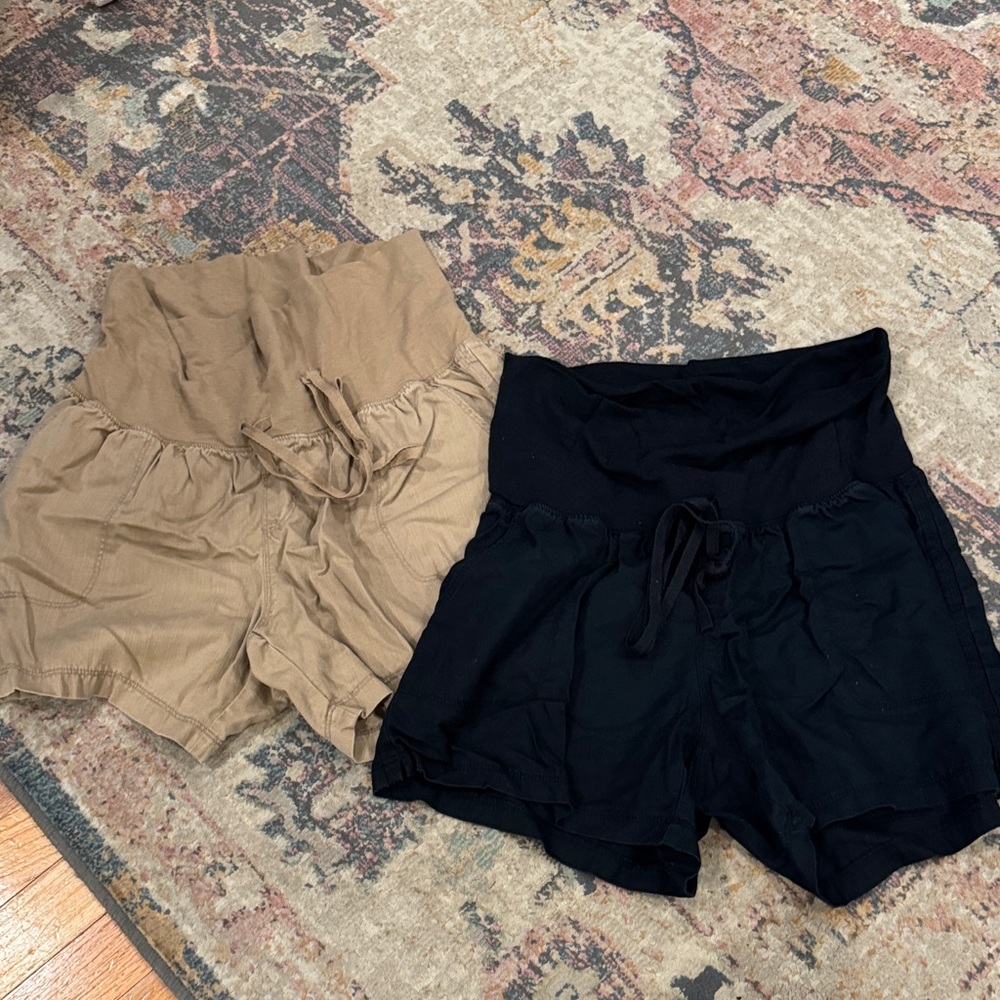 SOLD! Set of 2, Isabel Maternity shorts, size M